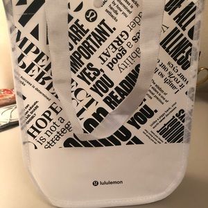 Lululemon reusable bag